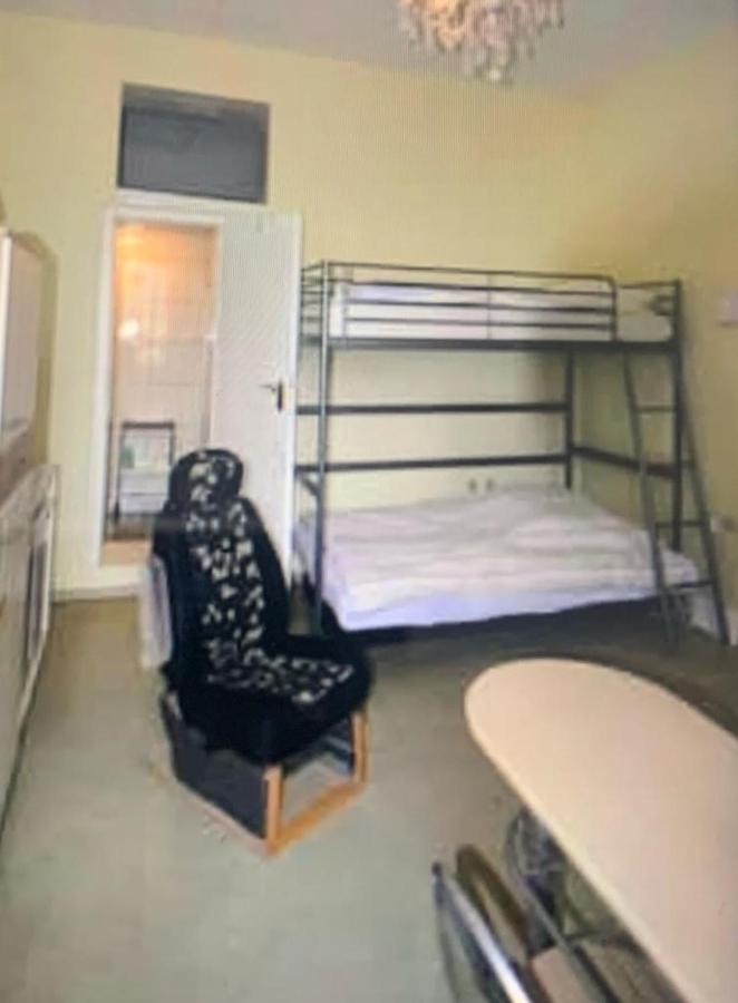 Ma-A2 Single Wohnung Krefeld Luaran gambar